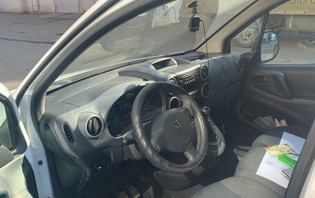 Peugeot Partner II рестайлинг 2, 2011 год, 600 000 рублей, 5 фотография