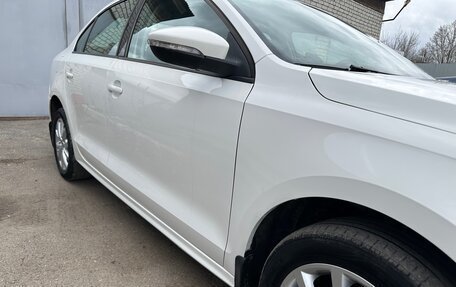 Volkswagen Jetta VI, 2013 год, 605 000 рублей, 3 фотография