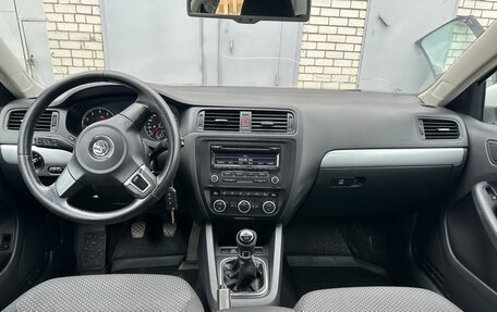 Volkswagen Jetta VI, 2013 год, 605 000 рублей, 12 фотография