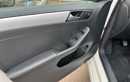 Volkswagen Jetta VI, 2013 год, 605 000 рублей, 14 фотография