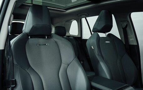 Toyota RAV4, 2025 год, 4 350 000 рублей, 30 фотография