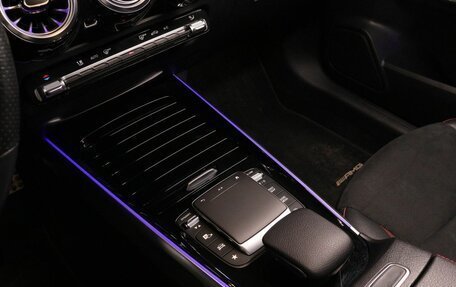 Mercedes-Benz GLB, 2022 год, 3 790 000 рублей, 14 фотография