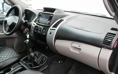 Mitsubishi Pajero Sport II рестайлинг, 2014 год, 1 599 000 рублей, 6 фотография