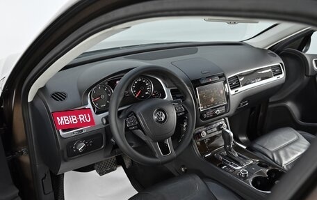 Volkswagen Touareg III, 2012 год, 1 899 000 рублей, 6 фотография