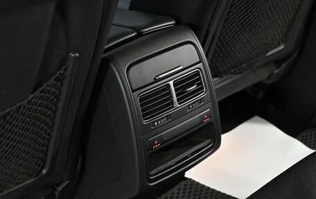 Volkswagen Touareg III, 2012 год, 1 899 000 рублей, 16 фотография