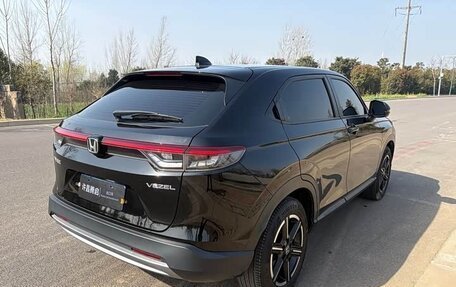 Honda Vezel, 2023 год, 1 850 000 рублей, 4 фотография