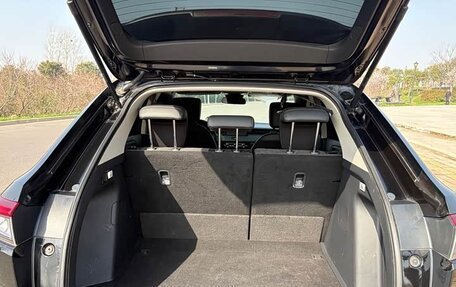 Honda Vezel, 2023 год, 1 850 000 рублей, 19 фотография