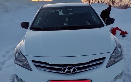 Hyundai Solaris II рестайлинг, 2016 год, 930 000 рублей, 1 фотография