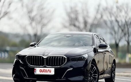 BMW 5 серия, 2025 год, 6 890 000 рублей, 1 фотография