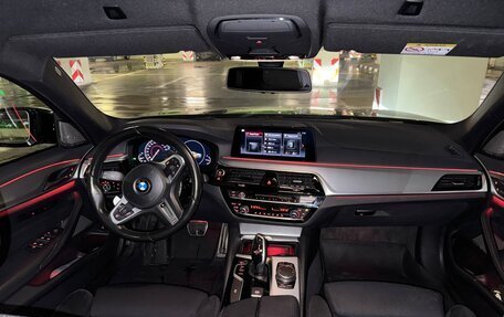 BMW 5 серия, 2018 год, 4 500 000 рублей, 14 фотография