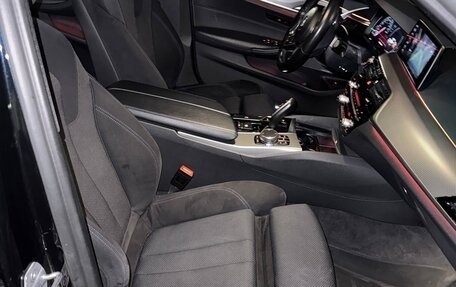 BMW 5 серия, 2018 год, 4 500 000 рублей, 15 фотография