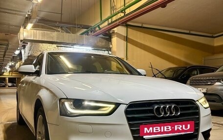 Audi A4, 2012 год, 1 200 000 рублей, 6 фотография