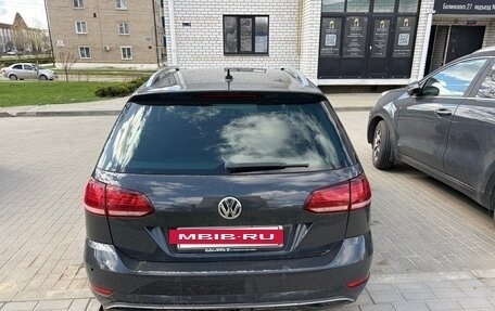 Volkswagen Golf VII, 2018 год, 1 350 000 рублей, 2 фотография