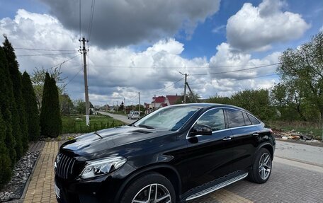 Mercedes-Benz GLE, 2017 год, 4 390 000 рублей, 3 фотография