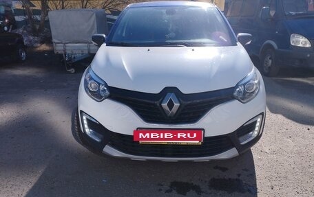 Renault Kaptur I рестайлинг, 2019 год, 1 800 000 рублей, 3 фотография