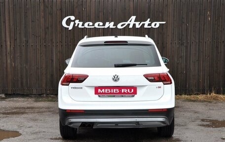 Volkswagen Tiguan II, 2017 год, 2 160 000 рублей, 3 фотография