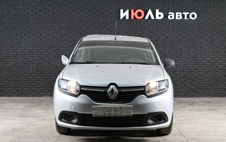 Renault Logan II, 2015 год, 705 000 рублей, 2 фотография