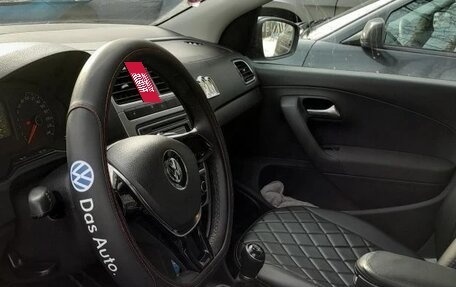 Volkswagen Polo VI (EU Market), 2018 год, 800 000 рублей, 9 фотография