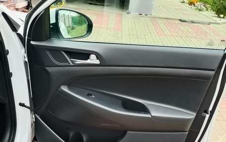 Hyundai Tucson III, 2019 год, 2 500 000 рублей, 8 фотография