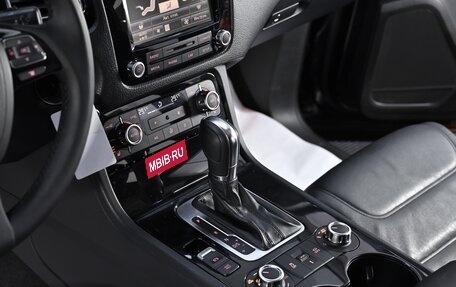 Volkswagen Touareg III, 2013 год, 1 584 000 рублей, 9 фотография