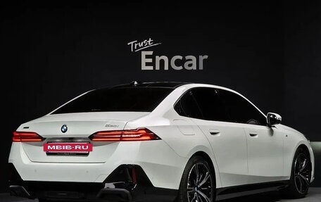 BMW 5 серия, 2025 год, 8 000 000 рублей, 2 фотография