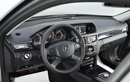 Mercedes-Benz E-Класс, 2010 год, 1 449 000 рублей, 7 фотография