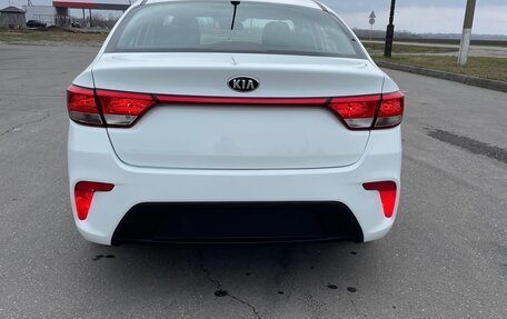 KIA Rio IV, 2017 год, 1 120 000 рублей, 2 фотография