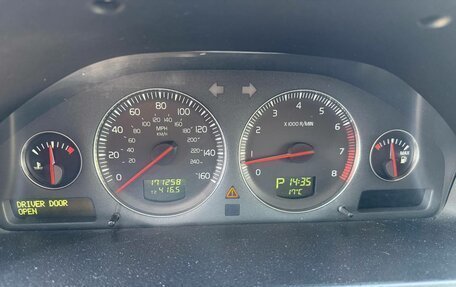 Volvo XC90 II рестайлинг, 2004 год, 800 000 рублей, 9 фотография