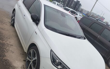 Peugeot 308 II, 2015 год, 900 000 рублей, 3 фотография