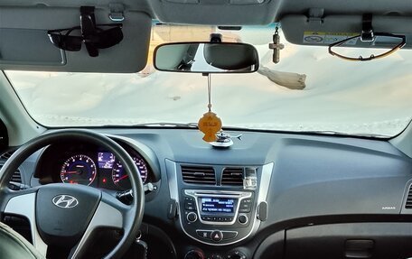 Hyundai Solaris II рестайлинг, 2016 год, 930 000 рублей, 7 фотография