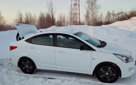 Hyundai Solaris II рестайлинг, 2016 год, 930 000 рублей, 10 фотография