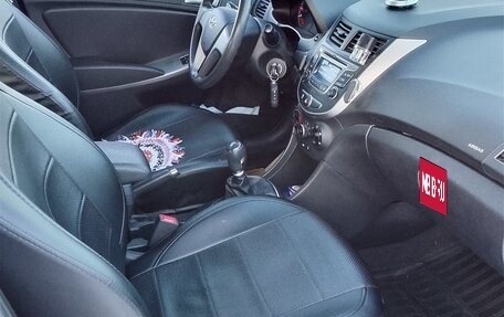 Hyundai Solaris II рестайлинг, 2016 год, 930 000 рублей, 14 фотография