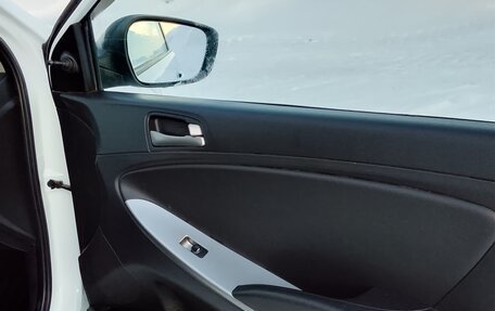 Hyundai Solaris II рестайлинг, 2016 год, 930 000 рублей, 15 фотография