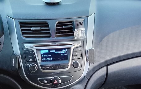 Hyundai Solaris II рестайлинг, 2016 год, 930 000 рублей, 21 фотография