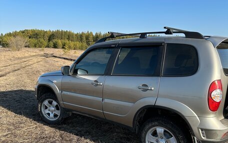 Chevrolet Niva I рестайлинг, 2012 год, 490 000 рублей, 3 фотография