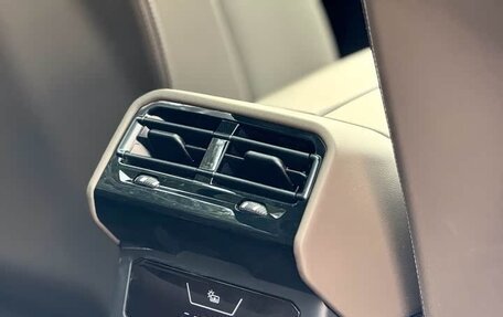 BMW 5 серия, 2025 год, 6 890 000 рублей, 17 фотография