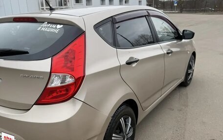 Hyundai Solaris II рестайлинг, 2012 год, 690 000 рублей, 2 фотография