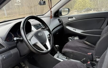 Hyundai Solaris II рестайлинг, 2012 год, 690 000 рублей, 4 фотография