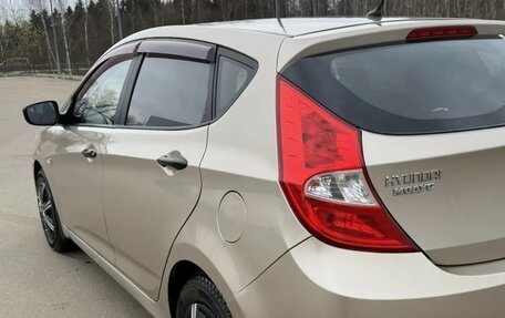 Hyundai Solaris II рестайлинг, 2012 год, 690 000 рублей, 9 фотография