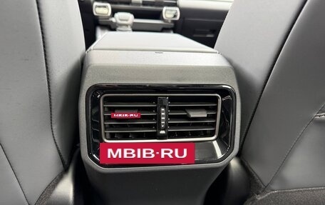 Toyota RAV4, 2025 год, 4 850 000 рублей, 14 фотография