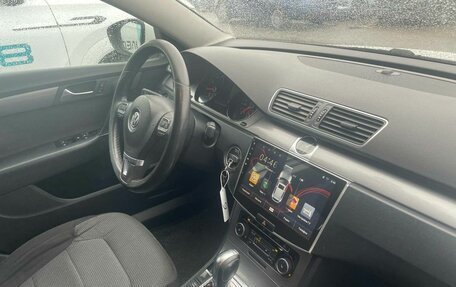 Volkswagen Passat B7, 2011 год, 1 000 000 рублей, 12 фотография