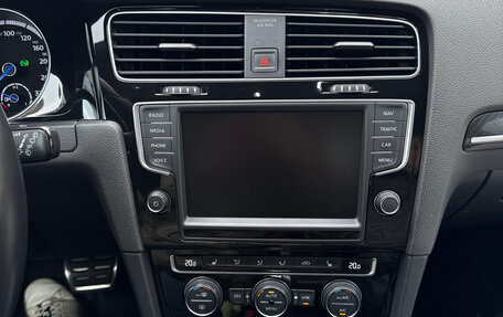 Volkswagen Golf R VII, 2016 год, 3 200 000 рублей, 11 фотография