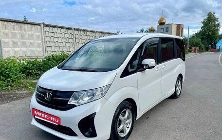 Honda Stepwgn IV, 2017 год, 1 600 000 рублей, 7 фотография