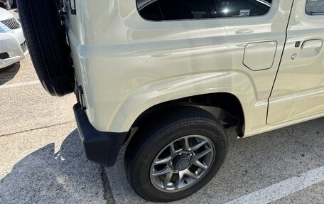 Suzuki Jimny, 2023 год, 1 360 000 рублей, 29 фотография