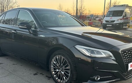 Toyota Crown, 2018 год, 4 000 000 рублей, 7 фотография