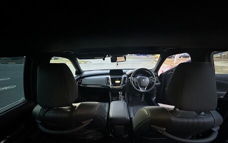 Toyota Crown, 2018 год, 4 000 000 рублей, 14 фотография