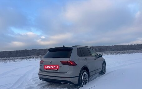 Volkswagen Tiguan II, 2019 год, 3 750 000 рублей, 7 фотография