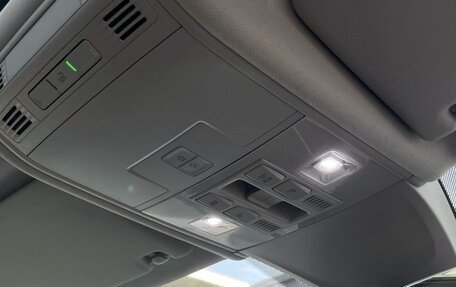 Volkswagen Tiguan II, 2019 год, 3 750 000 рублей, 27 фотография