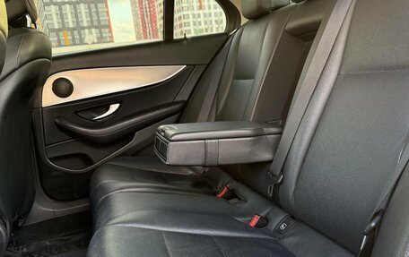 Mercedes-Benz E-Класс, 2020 год, 2 850 000 рублей, 12 фотография