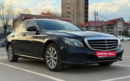 Mercedes-Benz E-Класс, 2020 год, 2 850 000 рублей, 4 фотография